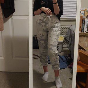 Hollister cargo pants